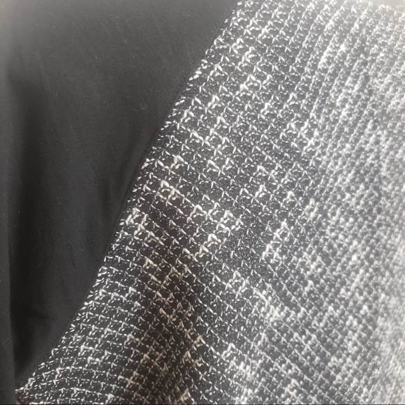 🧩Banana Republic Navy Soft Fleece Long Sleeve Top - Picture 2 of 6